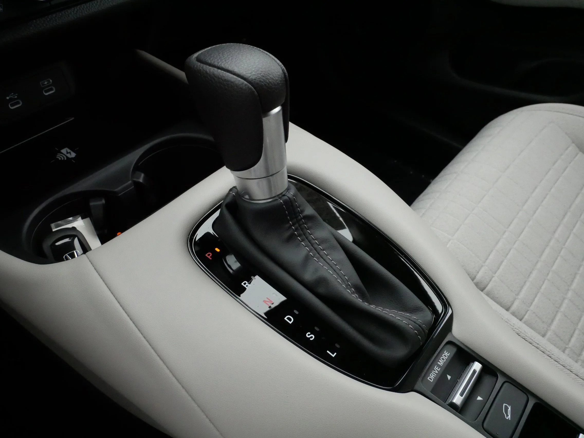2026 Honda HR-V LX - Photo 24