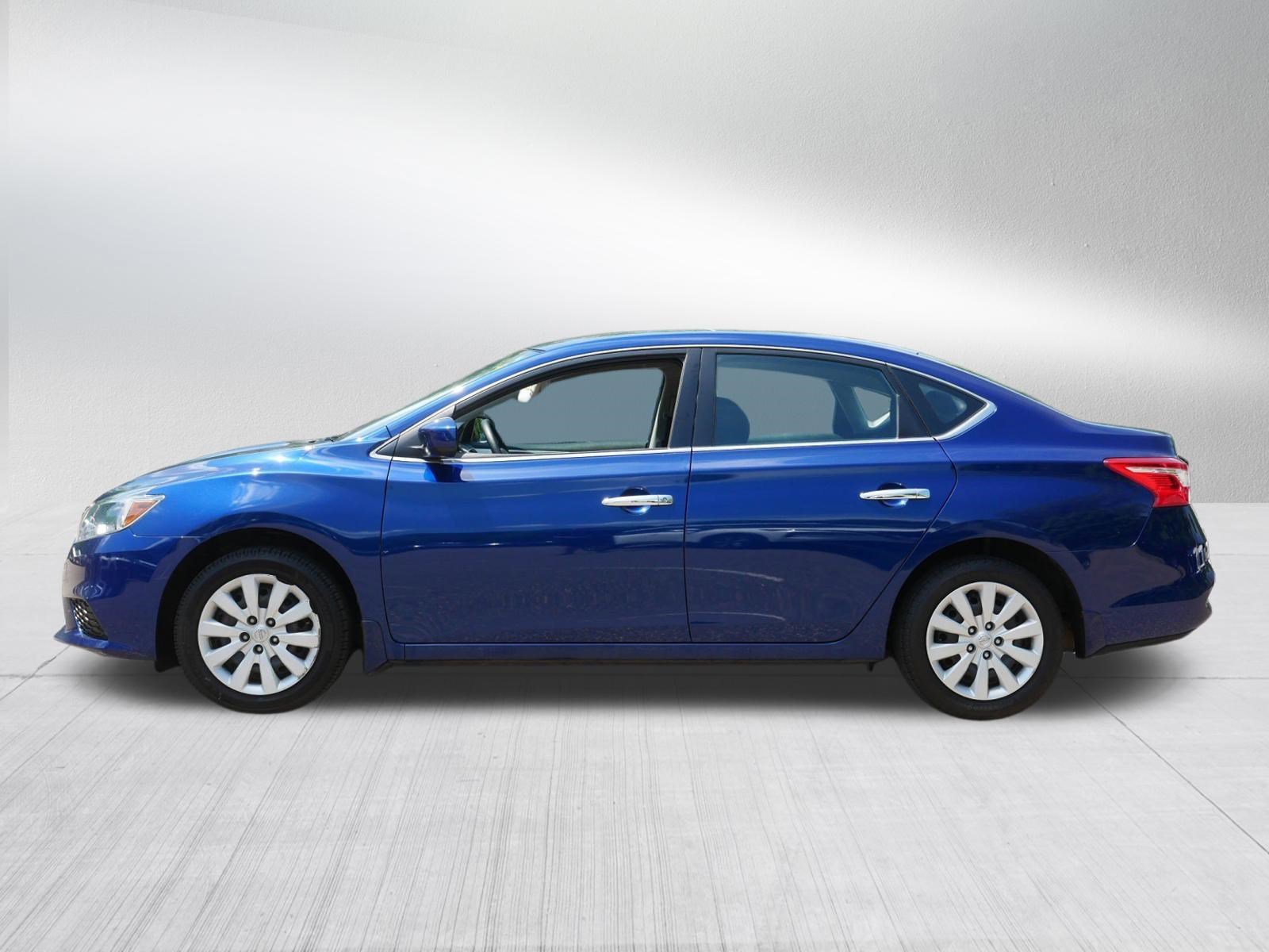 Used 2017 Deep Blue Pearl Nissan S image 4