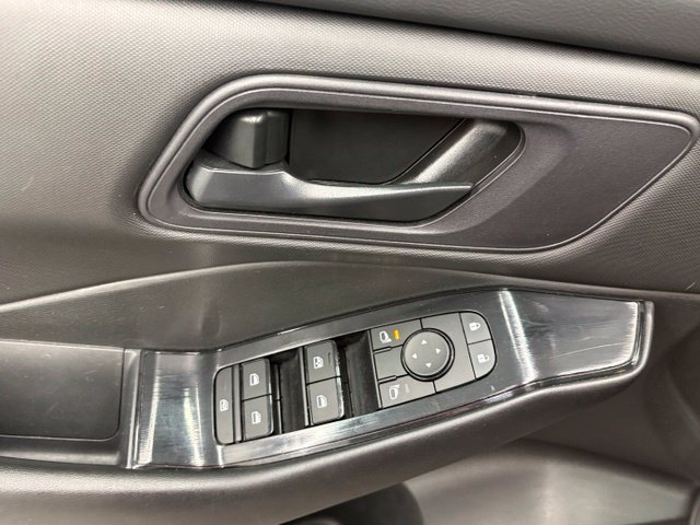Used 2024 Gray Nissan S image 14