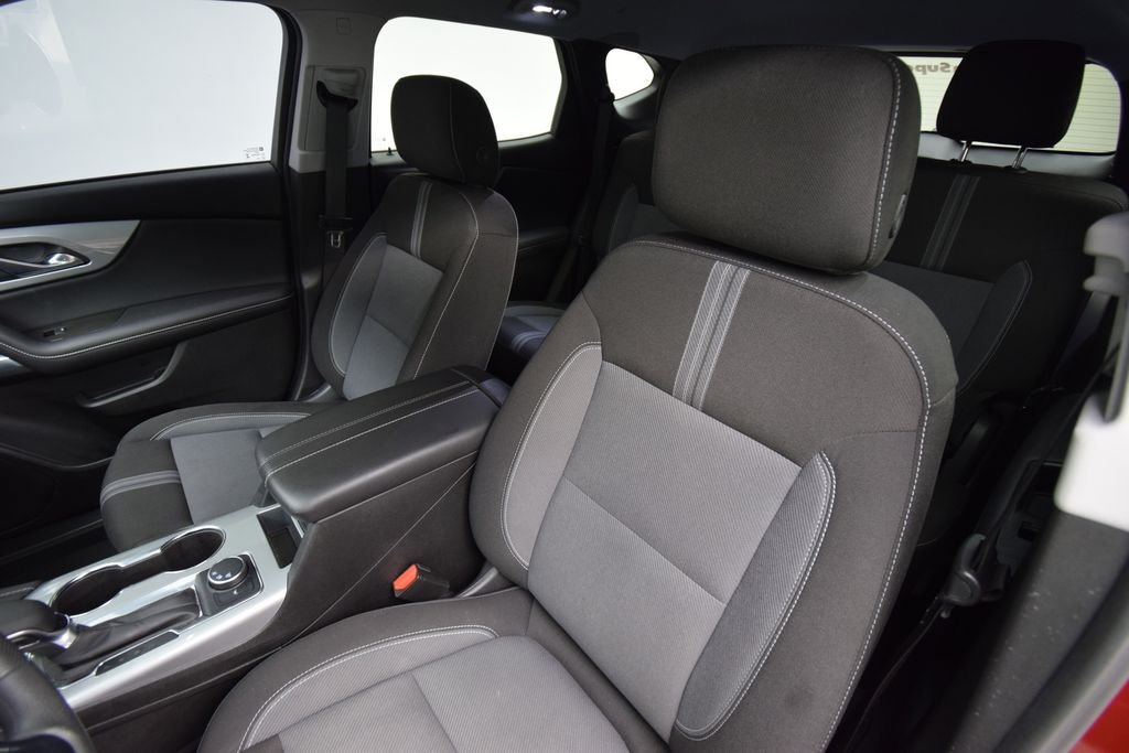 Used 2024 Radiant Red Tintcoat Chevrolet LT image 17
