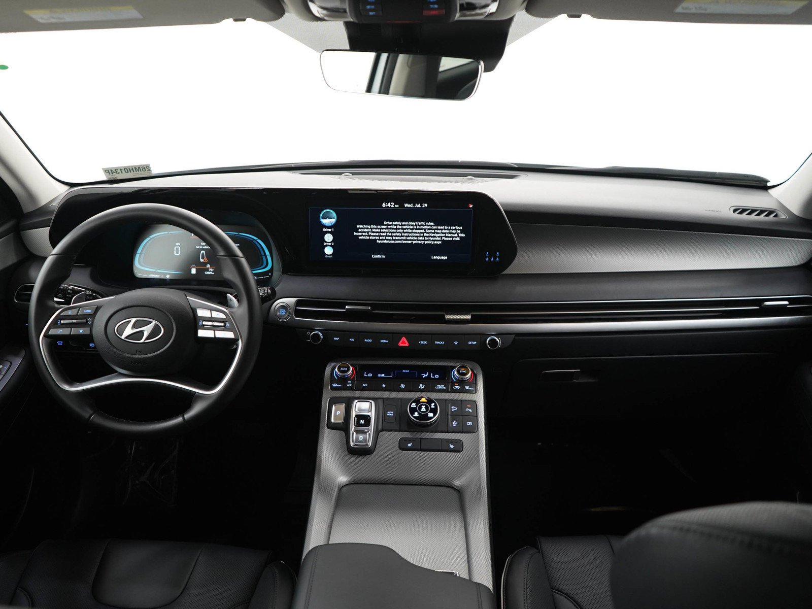 Used 2025 Hyper White Hyundai SEL AWD image 14