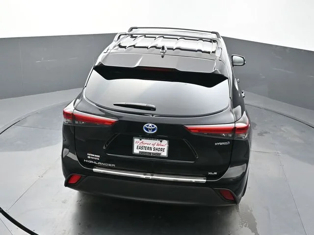 Used 2021 Black Toyota XLE image 62
