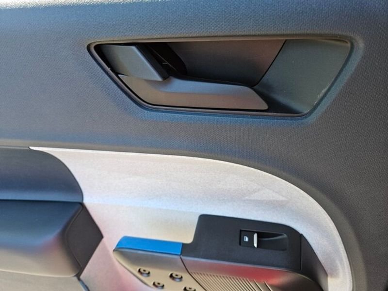 2025 Ford Maverick XLT - Photo 10