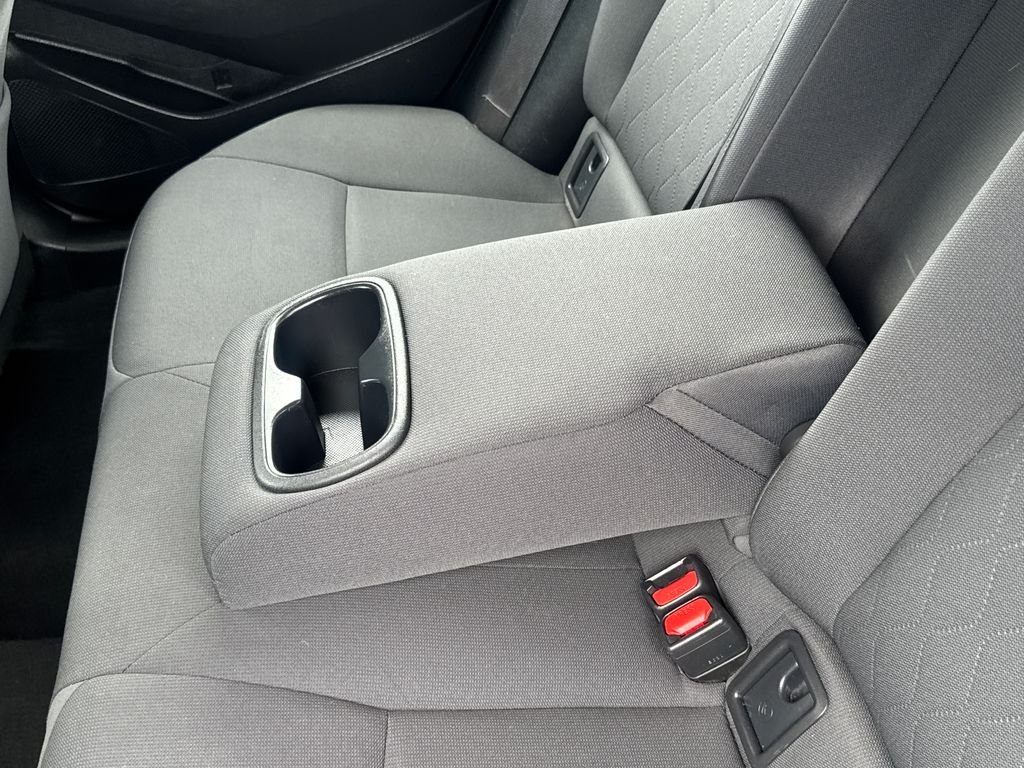 Used 2020 Silver Toyota LE image 35