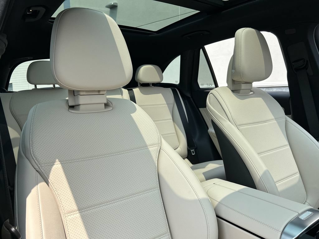 New 2026 Cirrus Silver Metallic Mercedes-Benz GLC 300 image 62