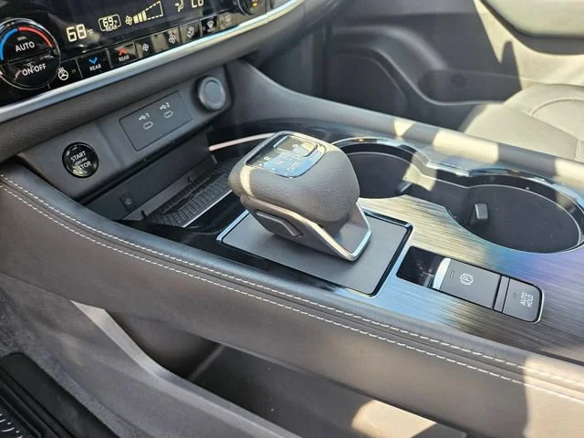 Used 2026 Gray Nissan Platinum image 24