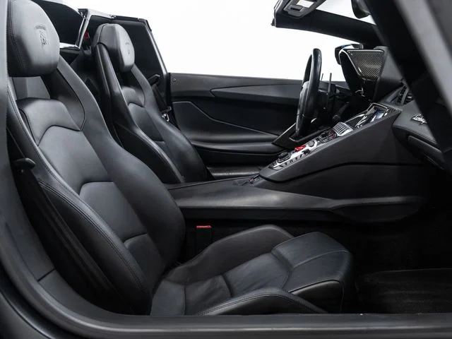 Used 2014  Lamborghini  image 42