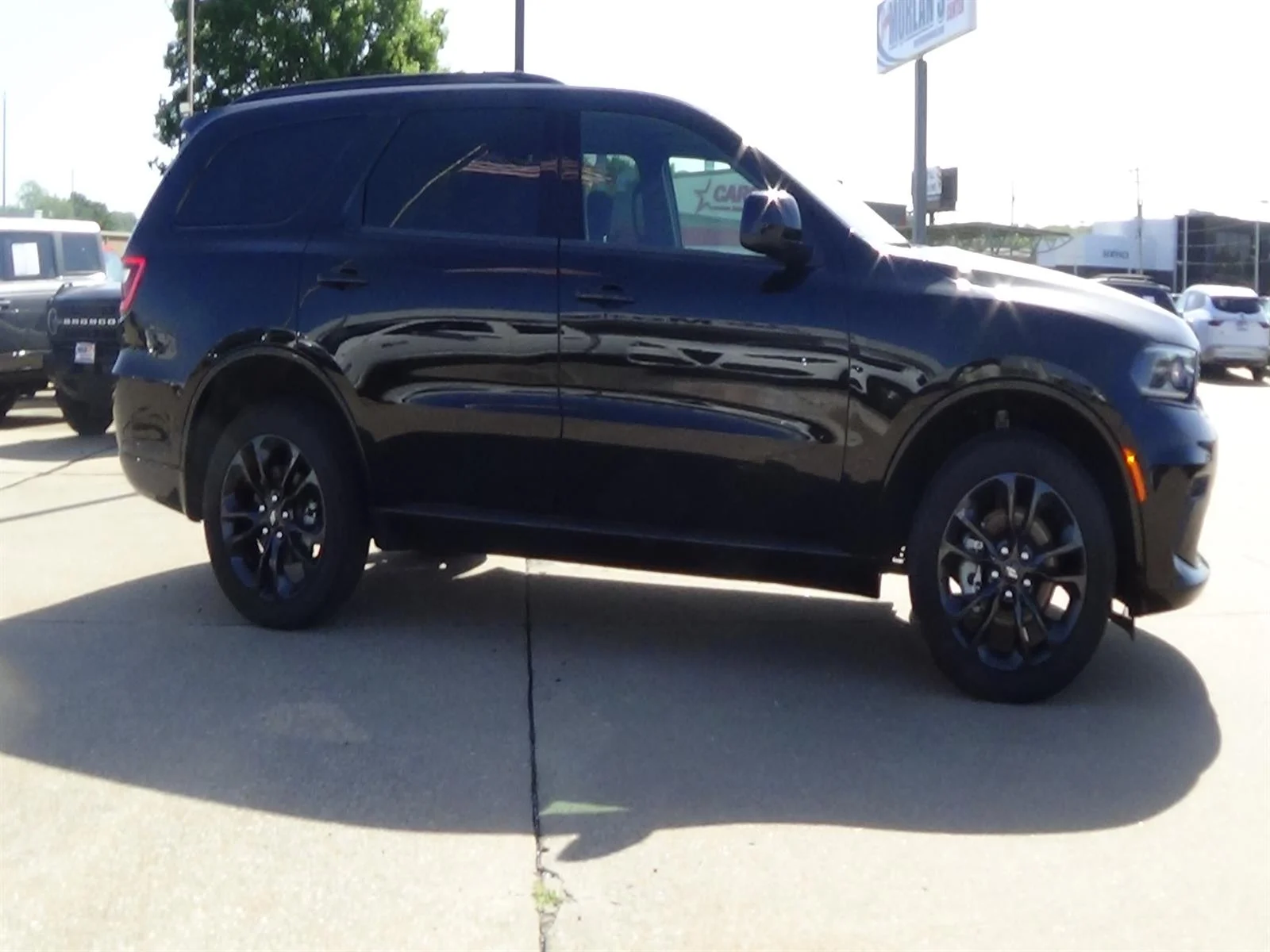 Certified Used 2024 Diamond Black Clear Coat (pxj) Dodge SXT Plus image 5
