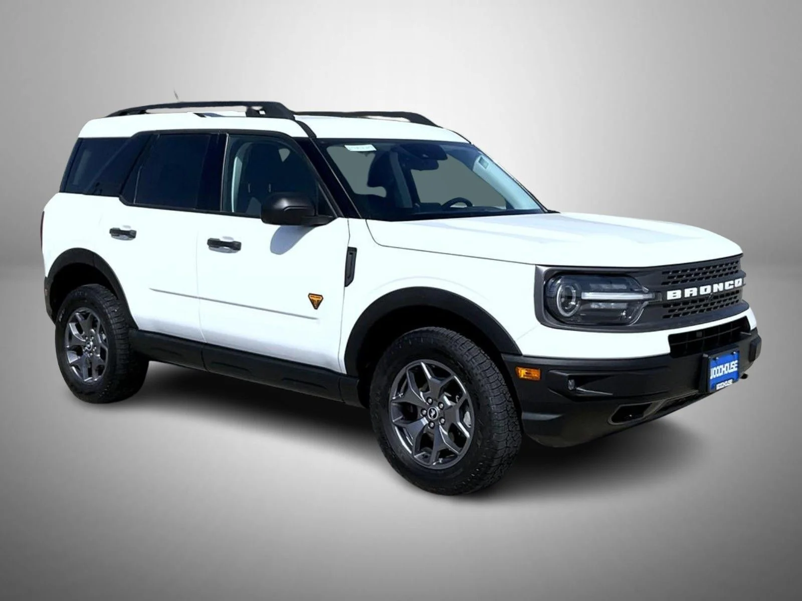 Used 2023 White Ford Badlands image 3
