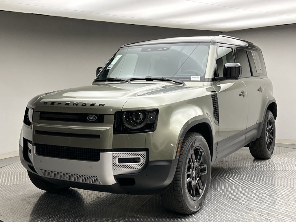 Used 2024 Pangea Green Metallic Land Rover S image 1