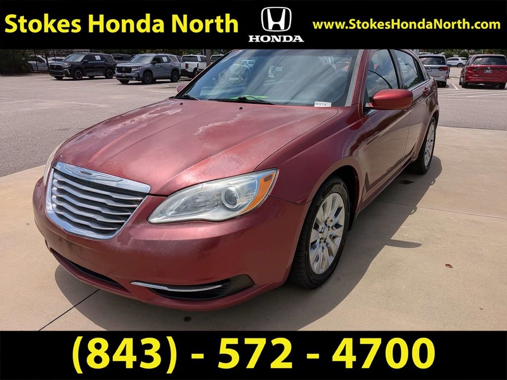 Used 2014 Red Chrysler LX image 6