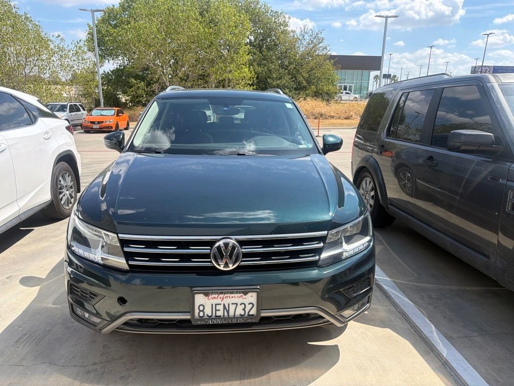 Used 2018 Green Volkswagen 2.0T SEL image 5