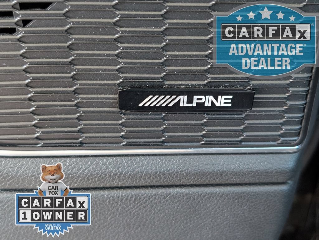 Used 2023  Jeep Overland image 21