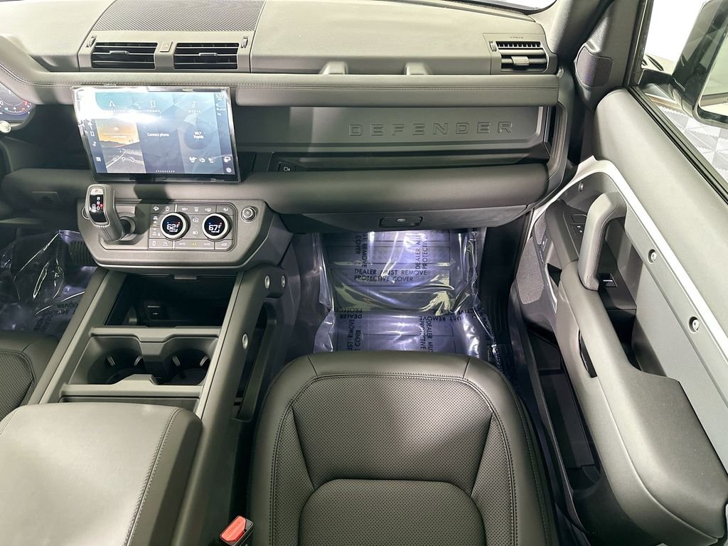 2025 Land Rover Defender S - Photo 26