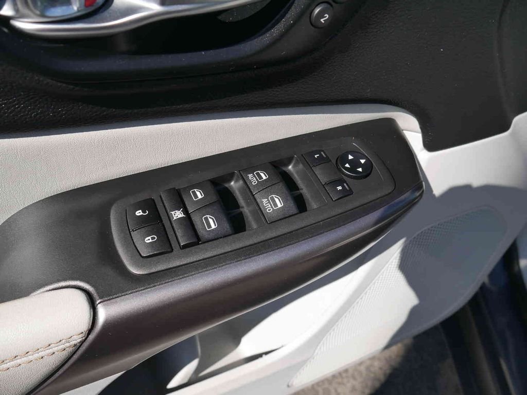 Used 2021 Blue Jeep Limited image 26