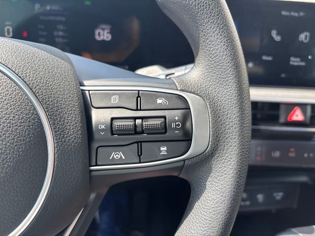 Used 2025 Gray Kia LXS image 20