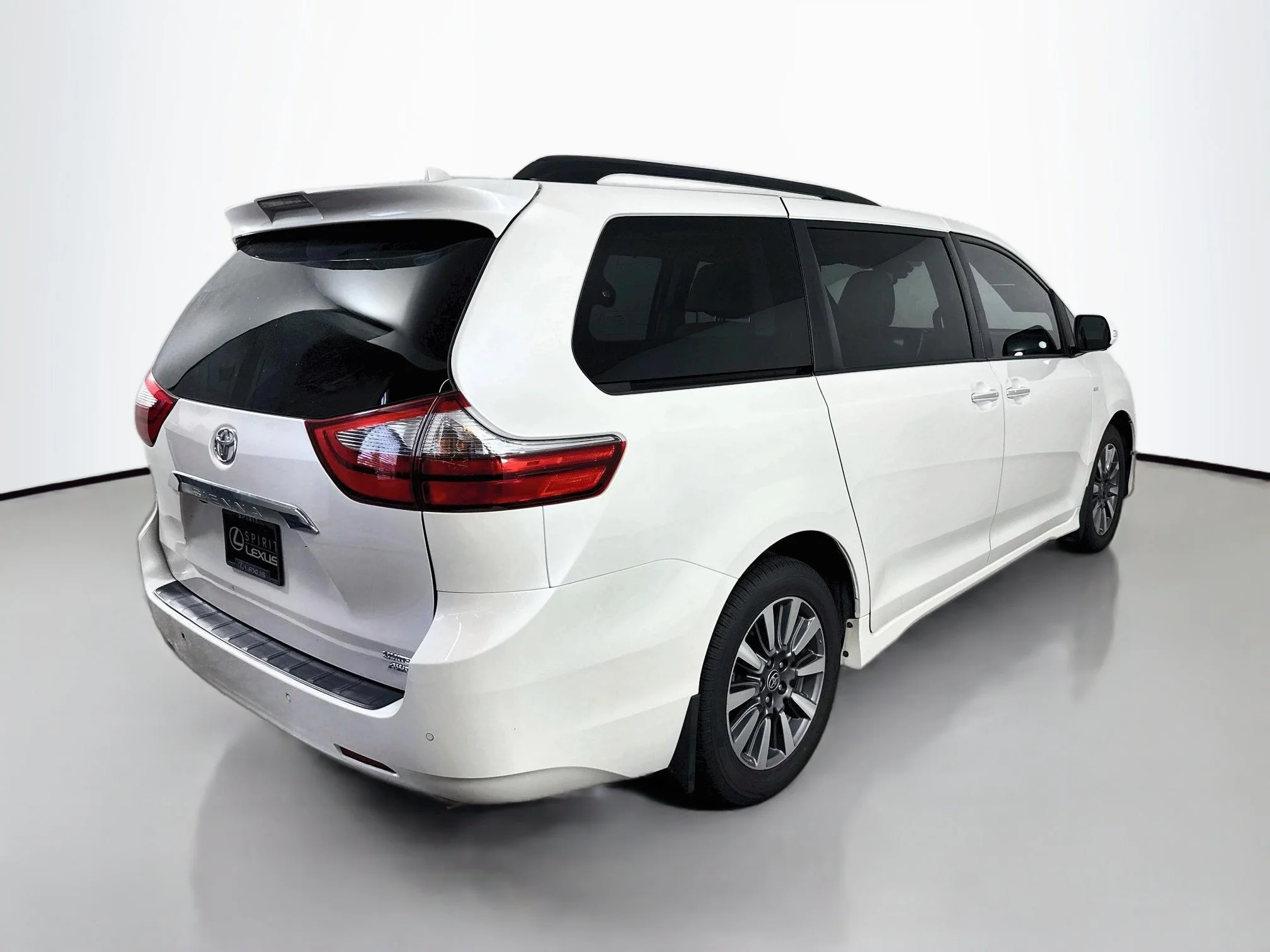 Used 2020 Blizzard Pearl Toyota Limited Premium image 7