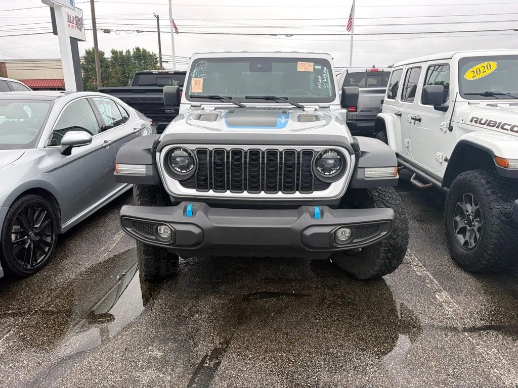 Certified Used 2024 Silver Jeep Rubicon 4xe image 2