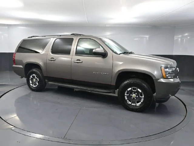 Used 2013 Gray Chevrolet LT image 1