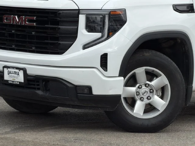 Certified Used 2023 SUMMIT WHITE GMC Elevation image 8