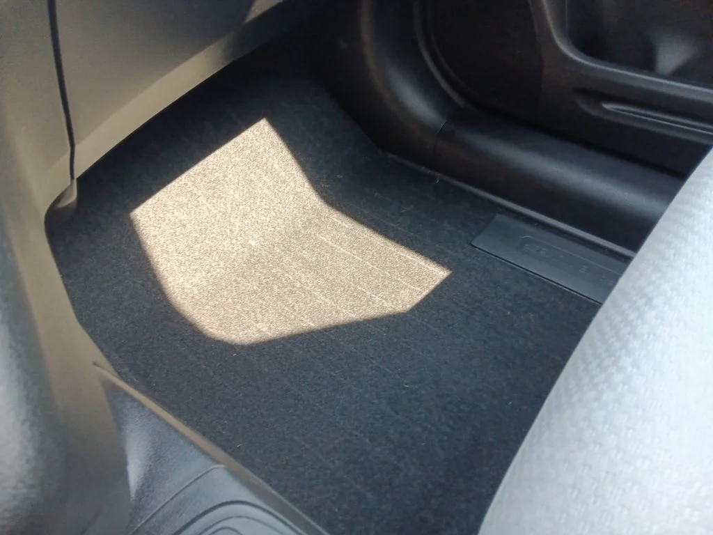 Used 2015  Honda EX image 25