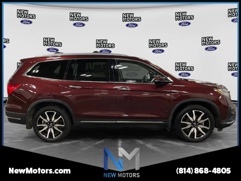 Used 2021 Red Honda Touring image 6