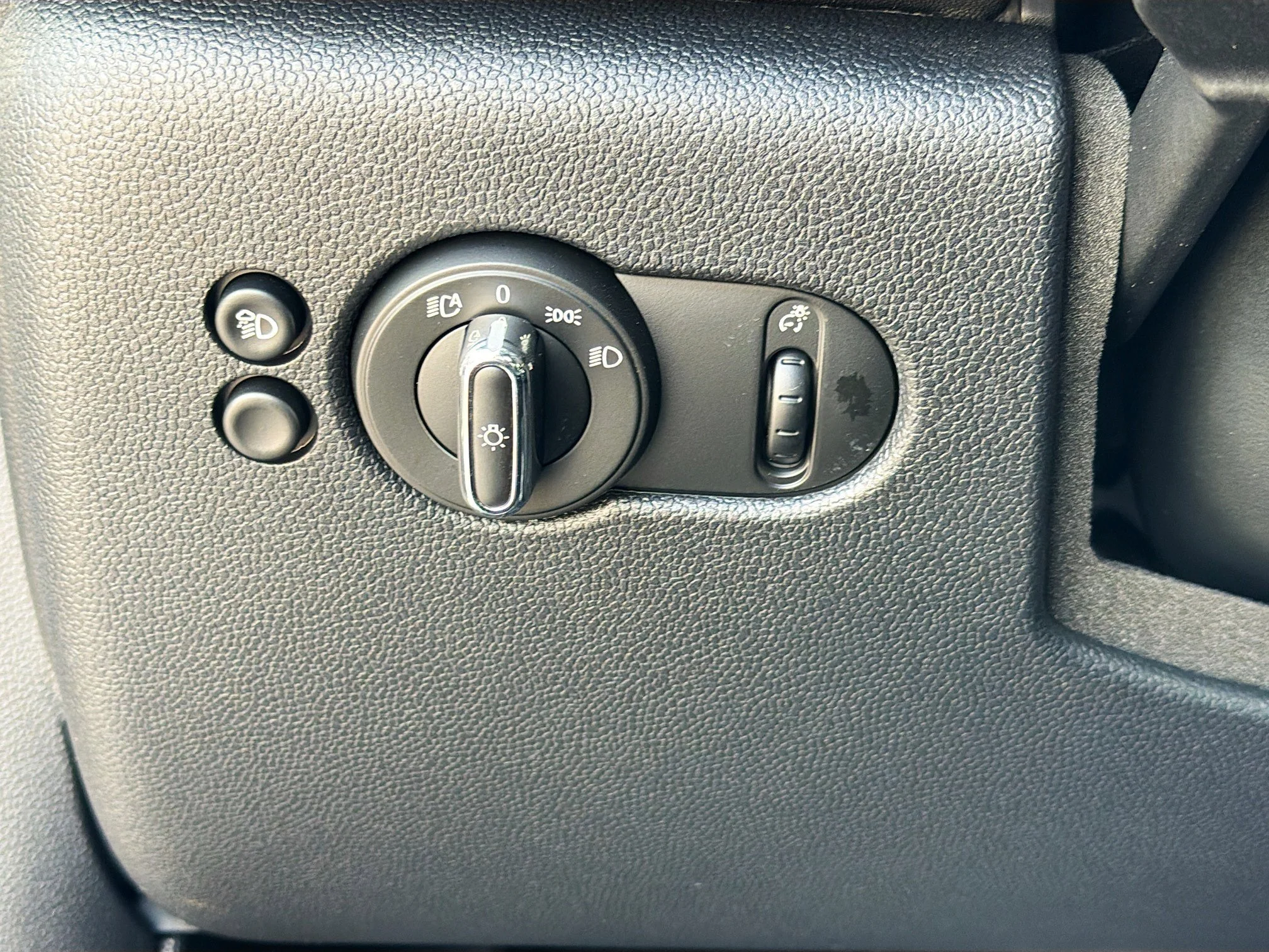 Used 2024 Silver MINI Cooper S image 33