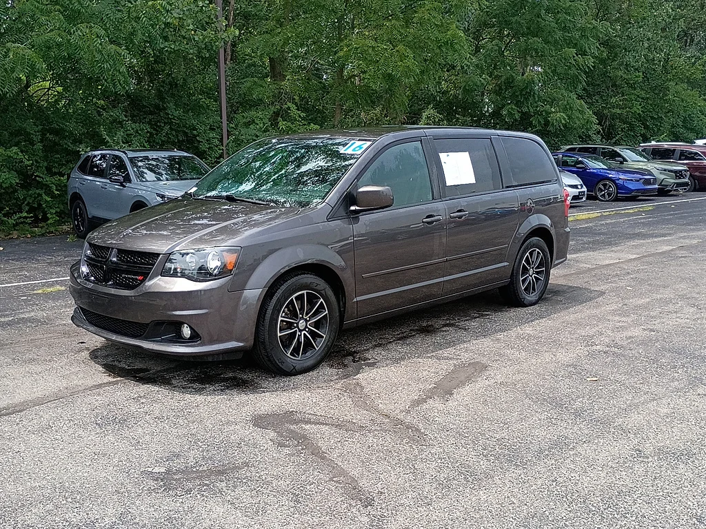 Used 2016 Granite Crystal Metallic Clear Coat Dodge SXT image 7