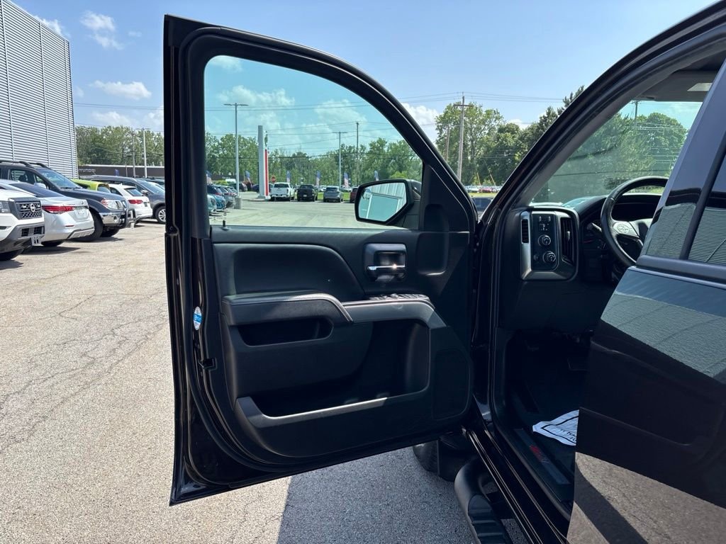 Used 2019 Brown Chevrolet LT image 15