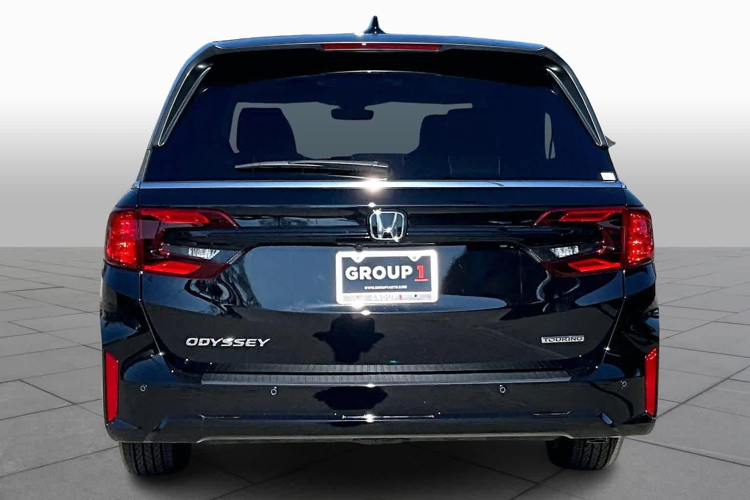 View vehicle photo 4