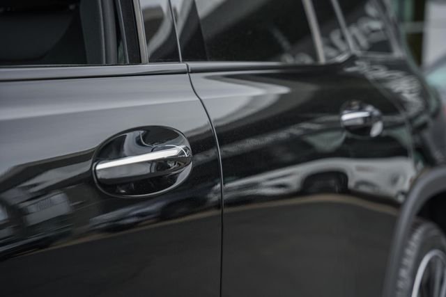New 2026  Mercedes-Benz GLB 250 image 16