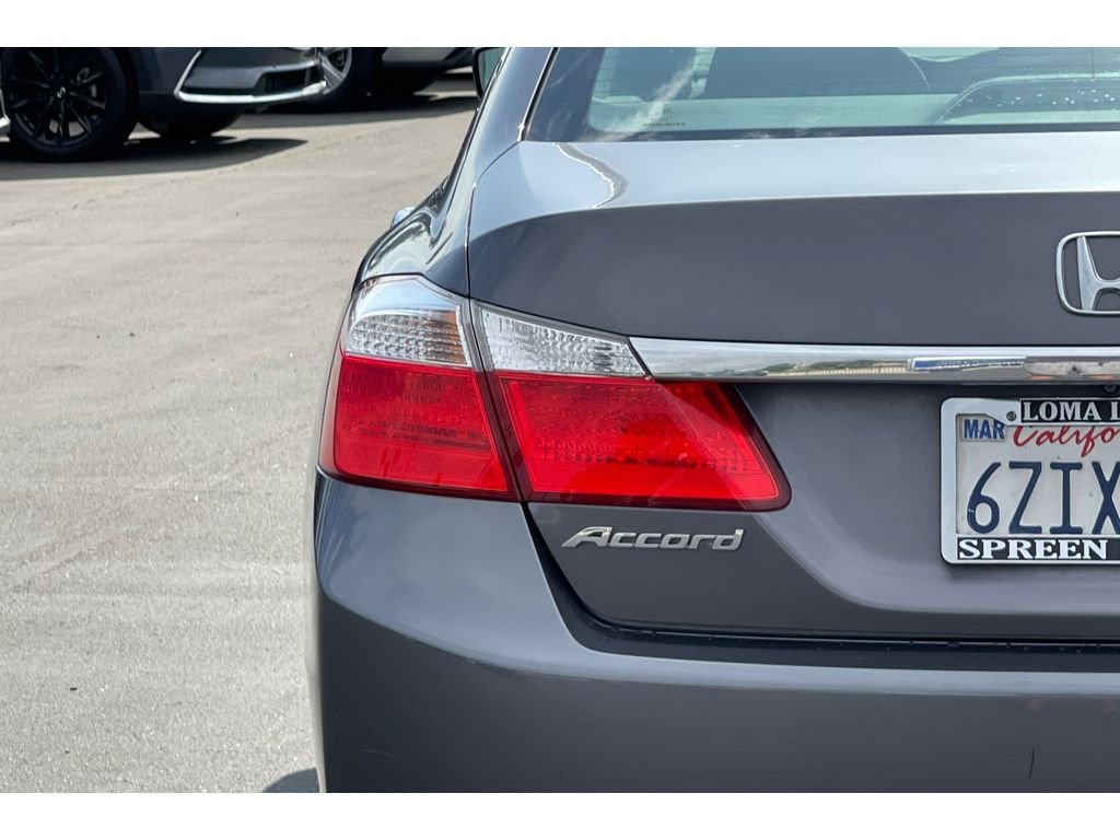 Used 2013 Modern Steel Metallic Honda LX image 14