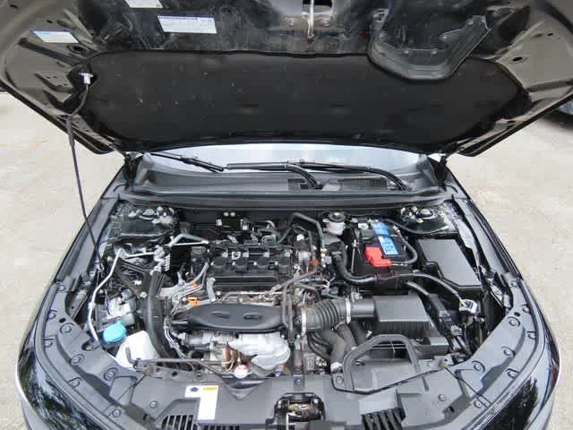 Certified Used 2023 Crystal Black Pearl Honda LX image 9