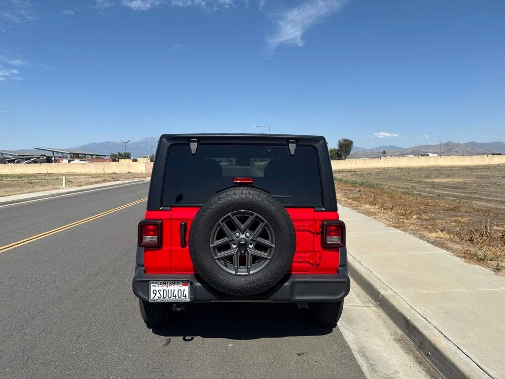 Used 2025 Red Jeep Sport S image 7