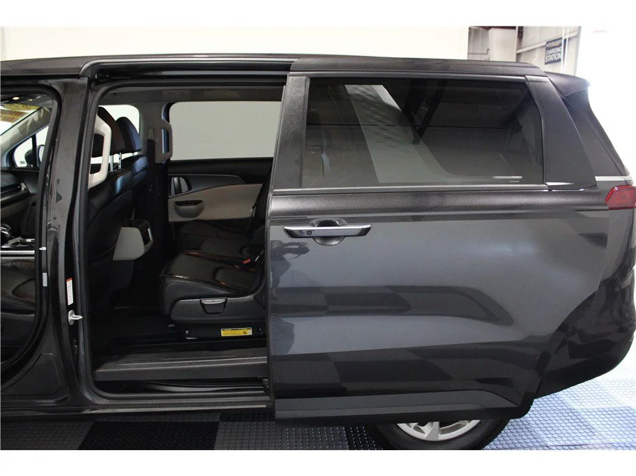 Used 2024 Panthera Metal Kia LX image 23