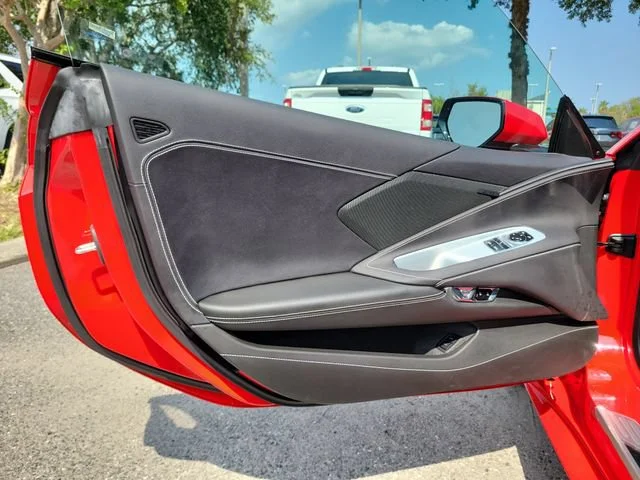 2021 Chevrolet Corvette 1LT - Photo 18