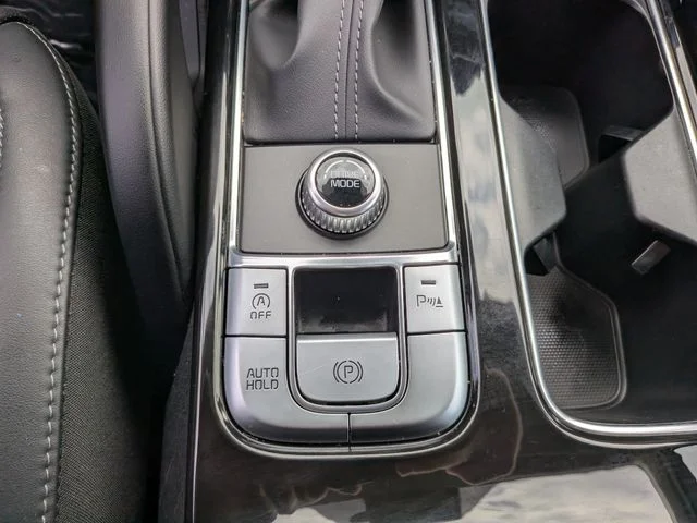 Used 2024 Silver Kia S image 25