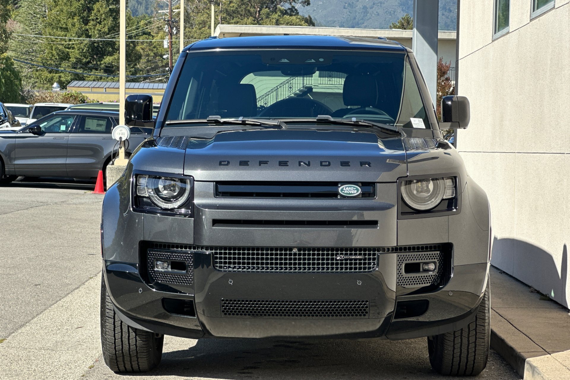 Certified Used 2023 Carpathian Grey Premium Metallic Land Rover X-Dynamic SE image 10