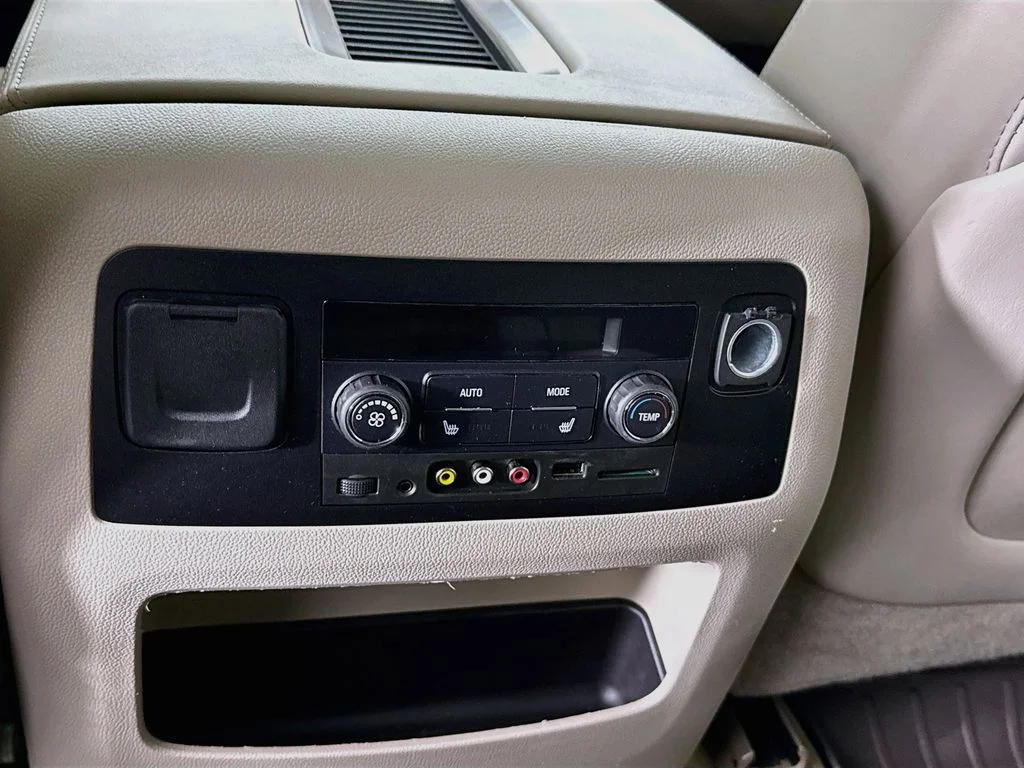 Used 2016 White Frost GMC Denali image 28
