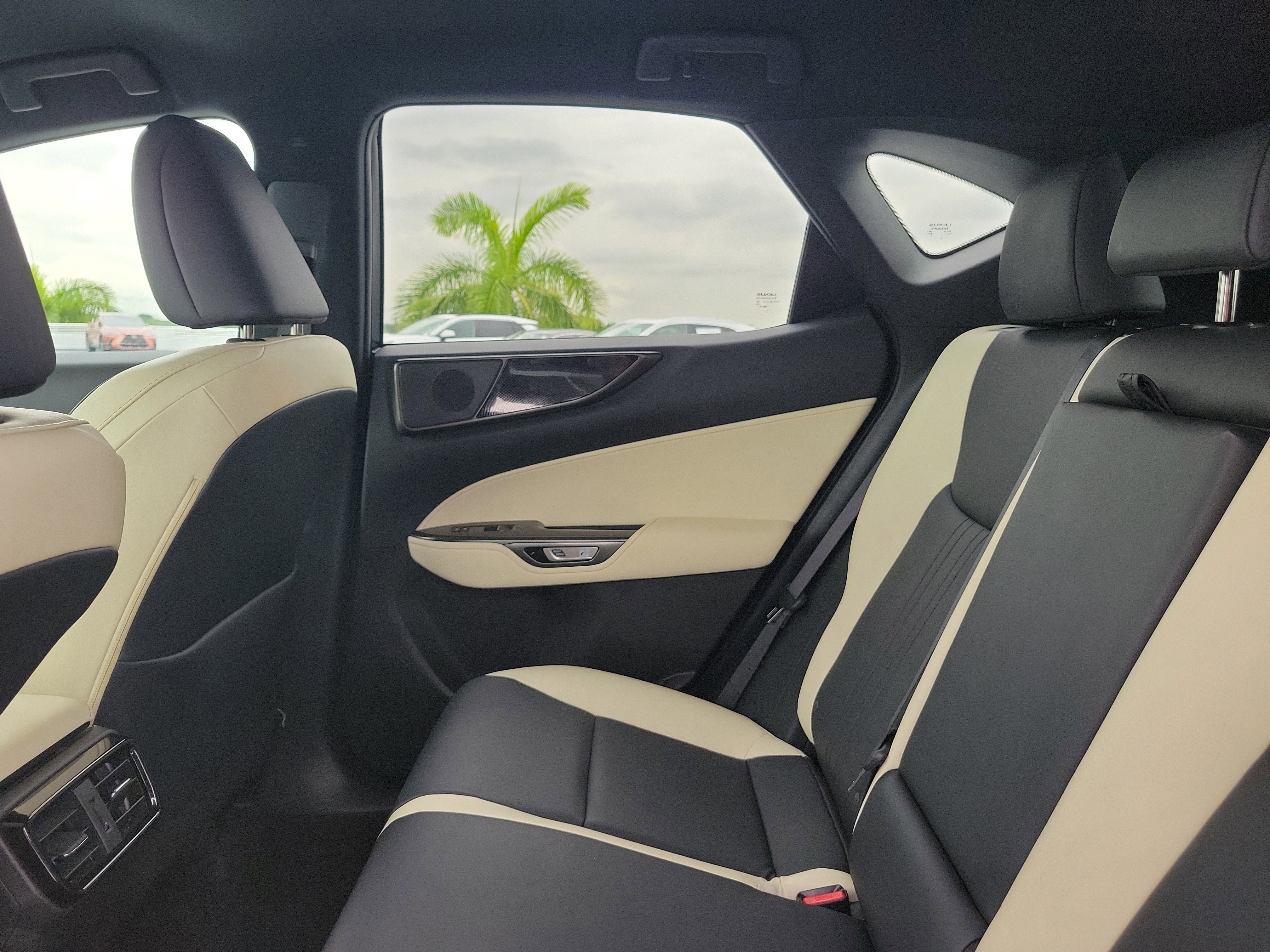 Certified Used 2024 ATOMIC SILVER Lexus NX 250 image 13