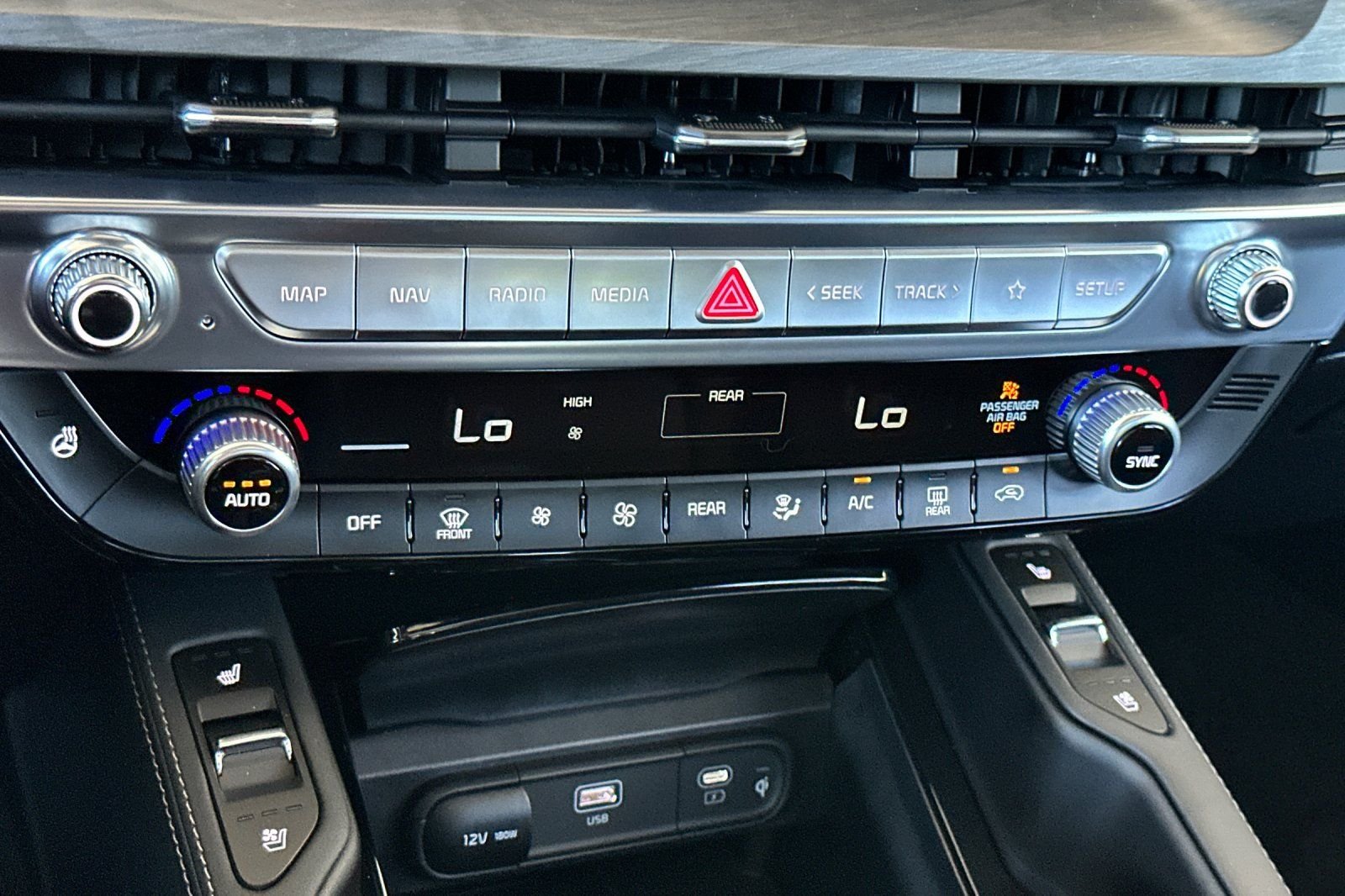 2025 Kia Telluride SX Prestige X-Line - Photo 17