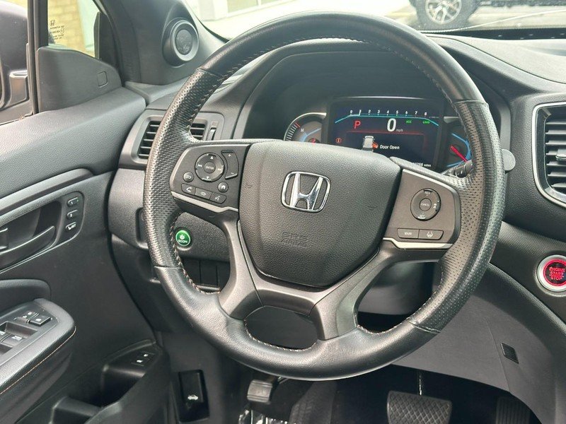 Used 2022 Platinum White Pearl Honda TrailSport AWD image 16
