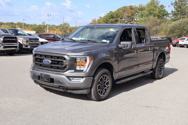 Used 2023 Gray Ford XLT image 3