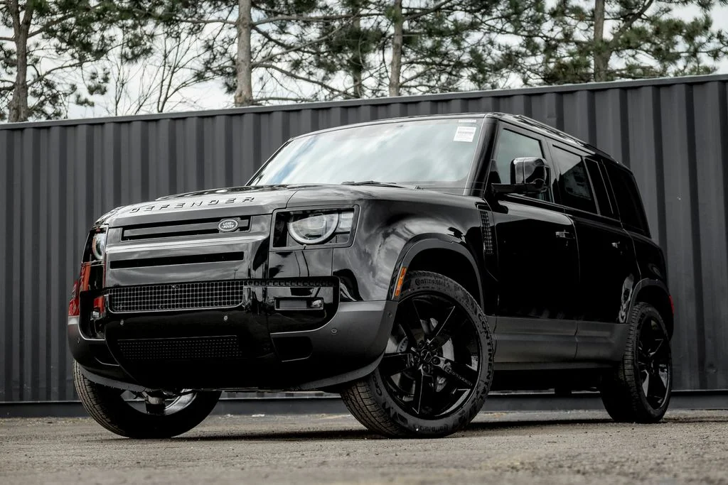 2026 Land Rover Defender 110 S P300's photo