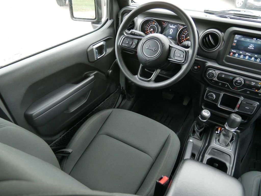 2022 Jeep Gladiator Sport - Photo 13