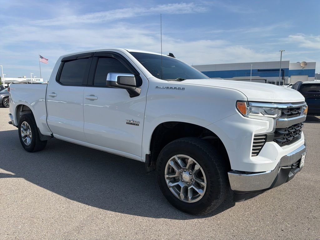 Used 2023 White Chevrolet LT image 7