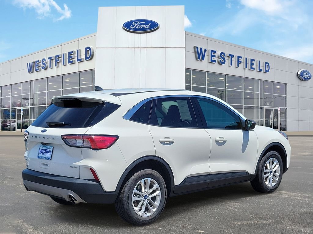 Certified Used 2022 White Ford SE image 4