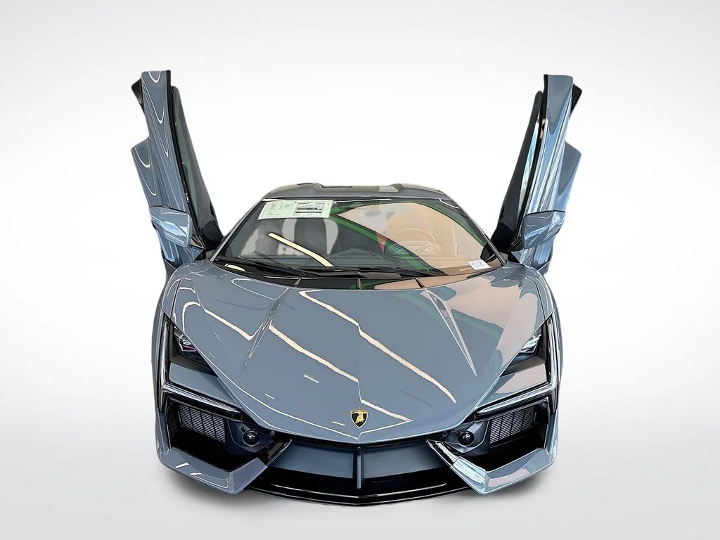 2024 Lamborghini Revuelto Base - Photo 25