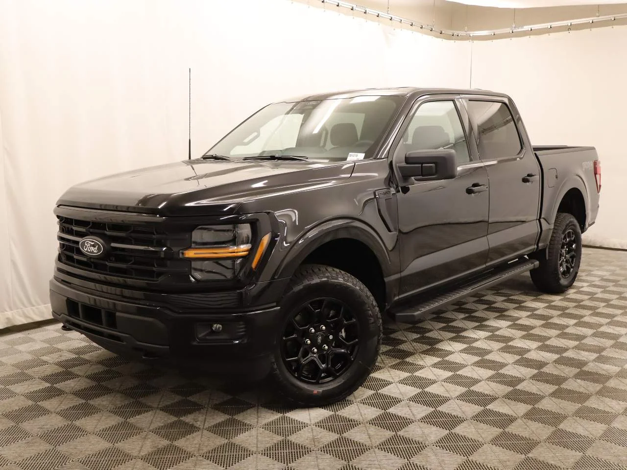 New 2026 Agate Black Metallic Ford XLT image 1