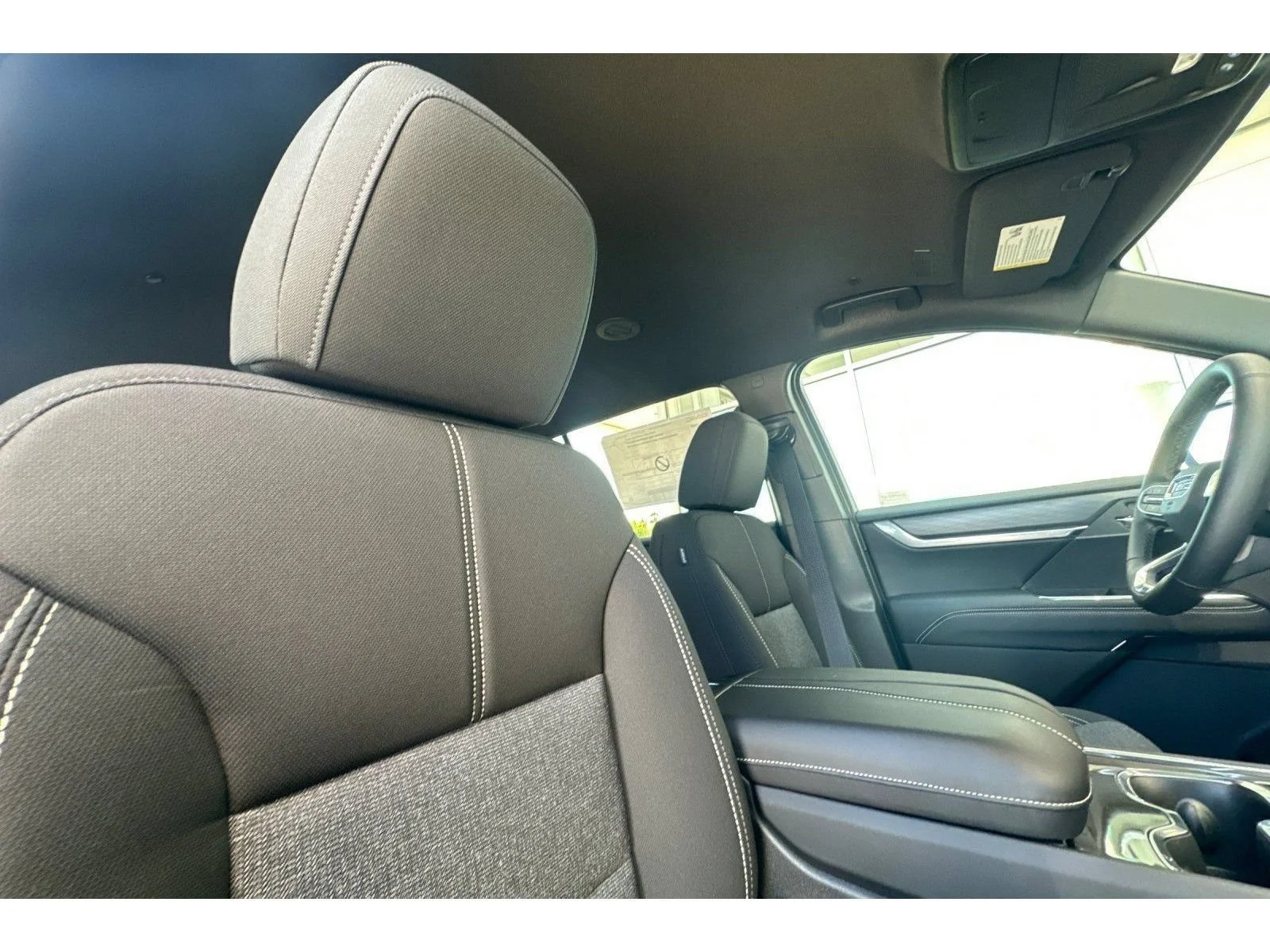 2026 GMC Acadia Elevation - Photo 17